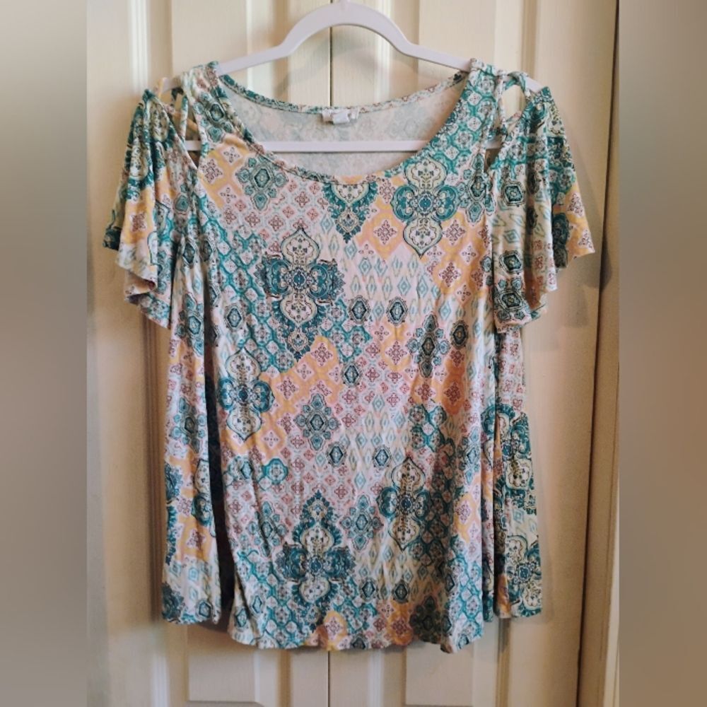Westport Green and Cream Flutter Sleeve Blouse
